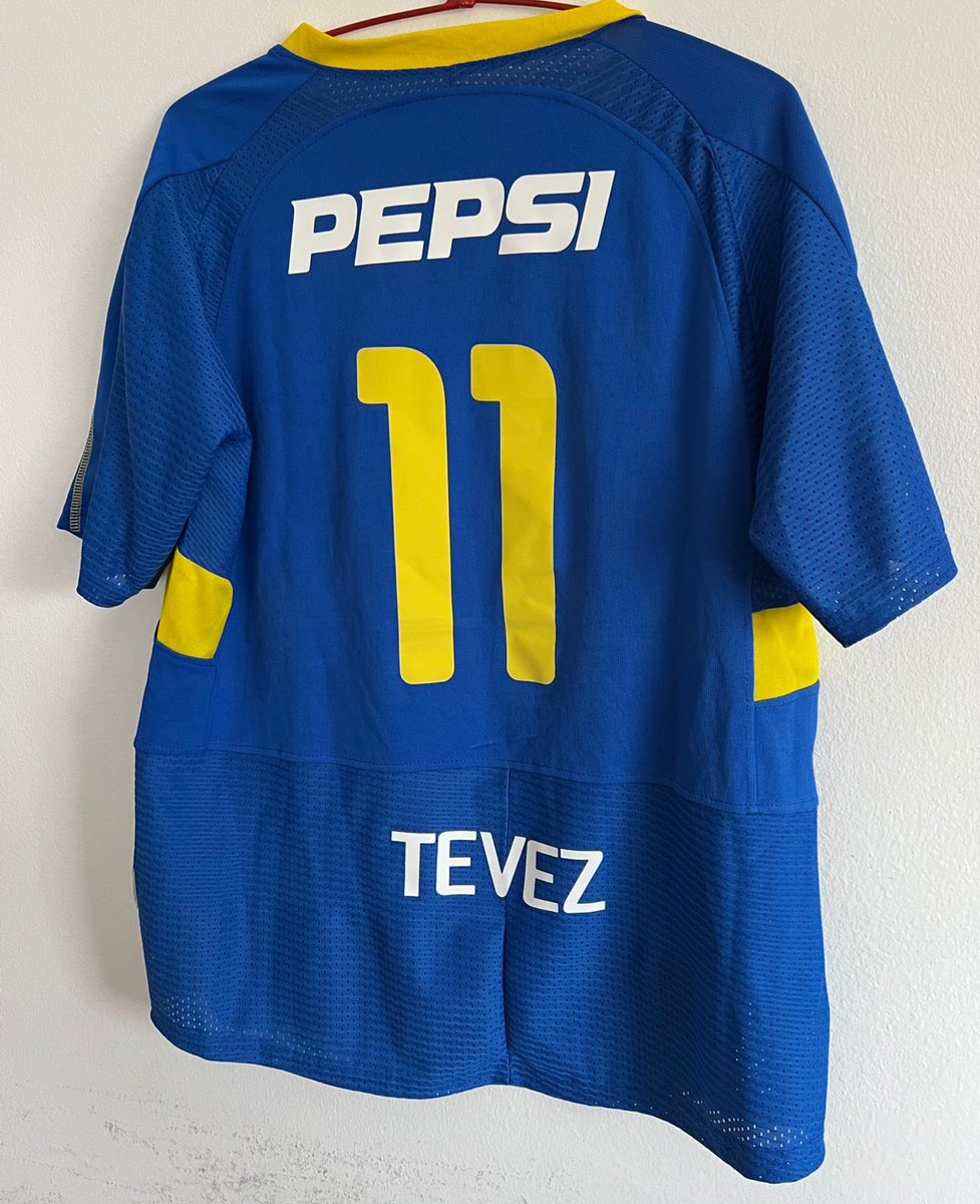 Cronopio777's tweet image. SORTEO especial de fin de año
🔥💙💛💙
Con los chicos de Mundo Bokee vamos a sortear la camiseta de Carlitos 2003 y un piluso. 

-Requisitos: Darle RT a a este tuit, seguir a @MUNDOBOKEE y a mi @Cronopio777 

Hay tiempo hasta el 29 para participar y ese mismo día a las 20 hs…