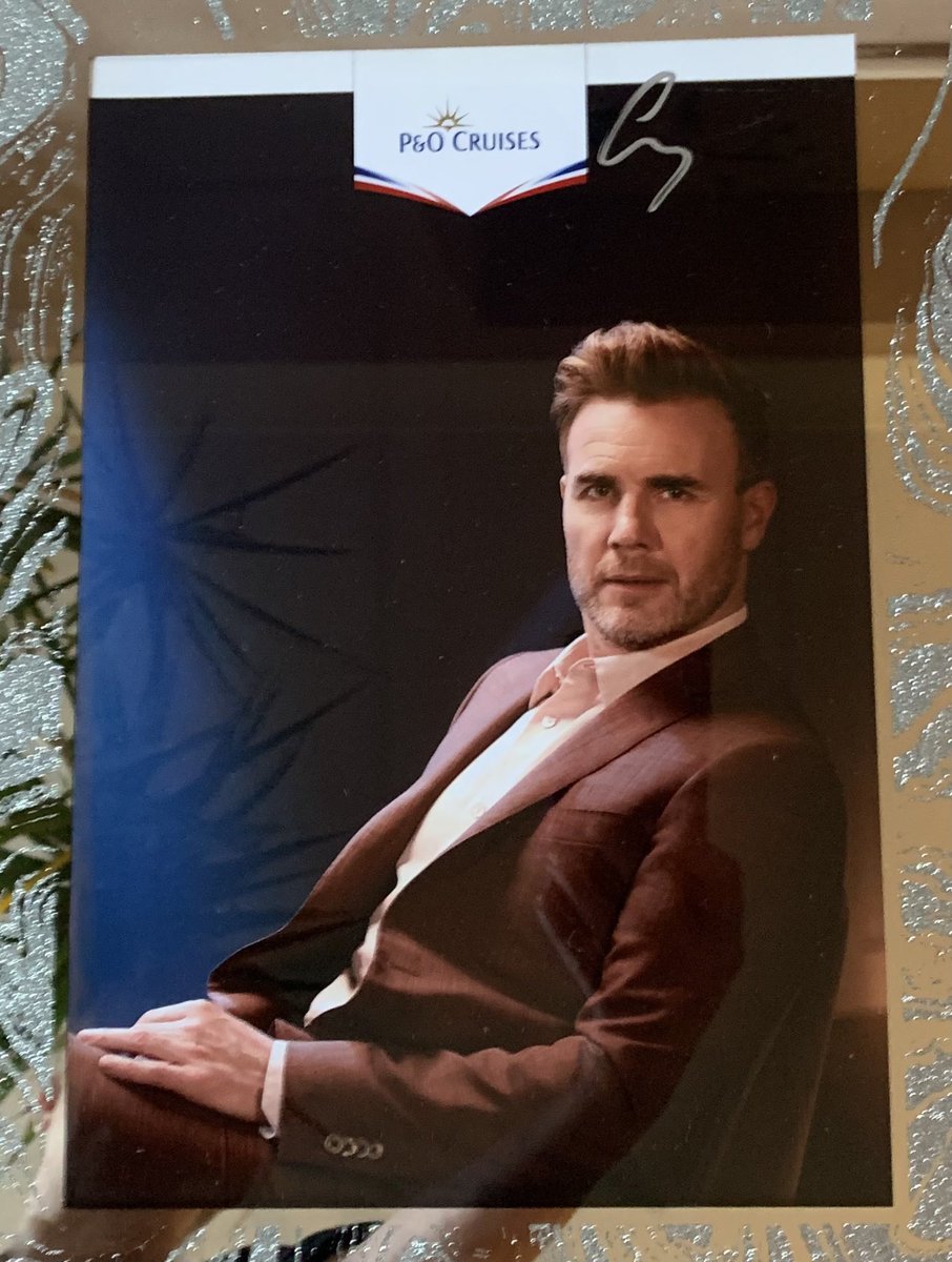 Paula ⫩ 💜🌻 tweet media