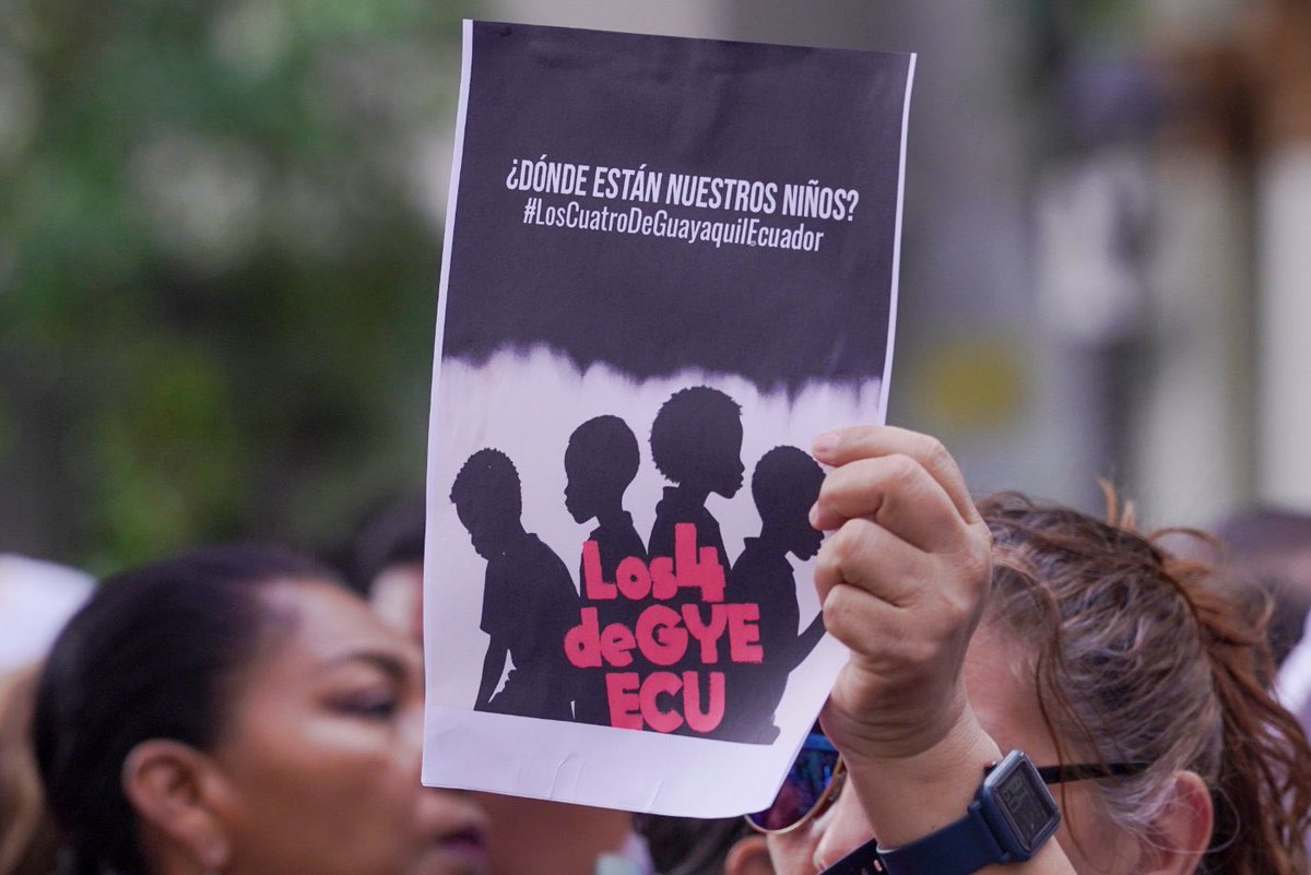 Donde estarán las ONG’s , la CIDH, los inmorales ex presidentes del mundo opinando en relación a los 4 niños de entre 11 a 15 años, desaparecidos por las FFAA de <a href="/DanielNoboaOk/">Daniel Noboa Azin</a> en el sector de las Malvinas, zona periférica en Guayaquil.