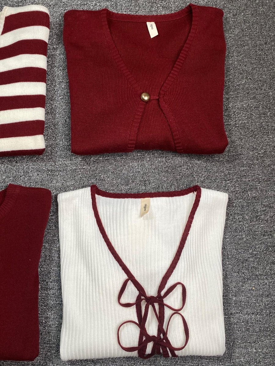 ShopeeCuties's tweet photo. Sini merapat yang suka koleksi cardigan, aku mau spill beberapa model dan warnanya cakep bgt 🤩 https://t.co/Gi0FRNn4vB
