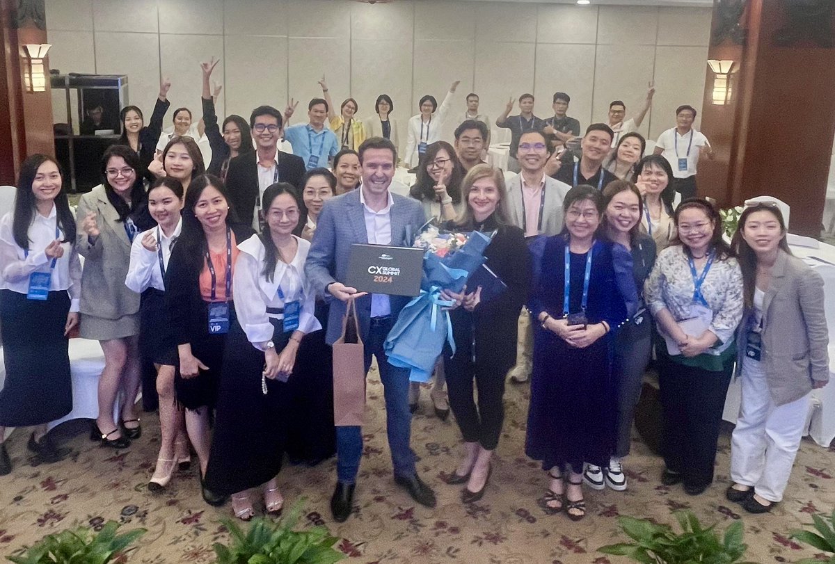 It was such a pleasure to share, connect, and learn with an inspiring group of professionals at the recent #CXGlobalSummit2024.
Explore more: doodledesign.co/.../design-thi…
Here’s a quick video of me sharing my thoughts on Design Thinking for CX success: youtu.be/JWzPaLOFhoo