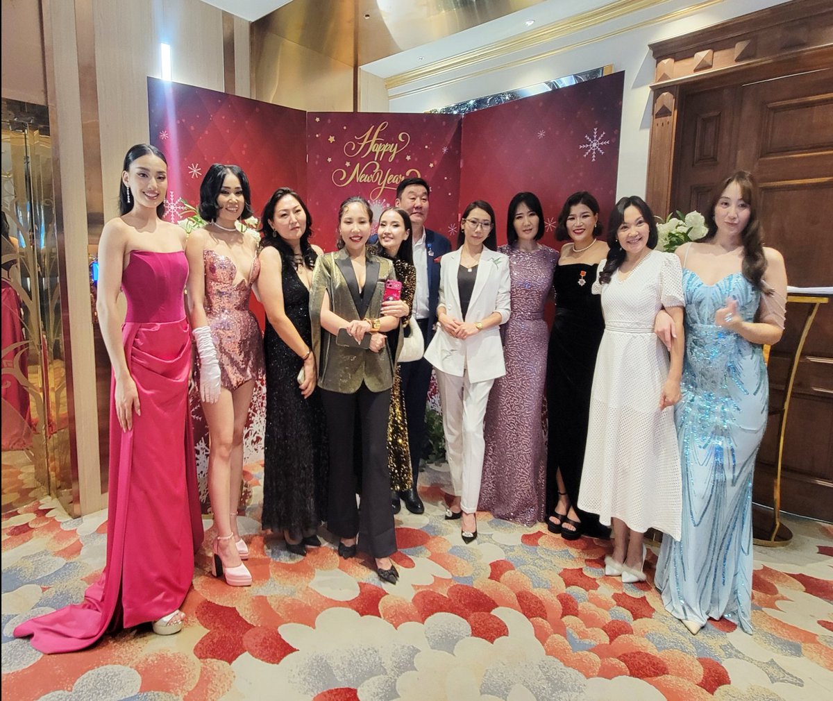 #MNB new year party
ЗЦНР-ийн дийлэнх