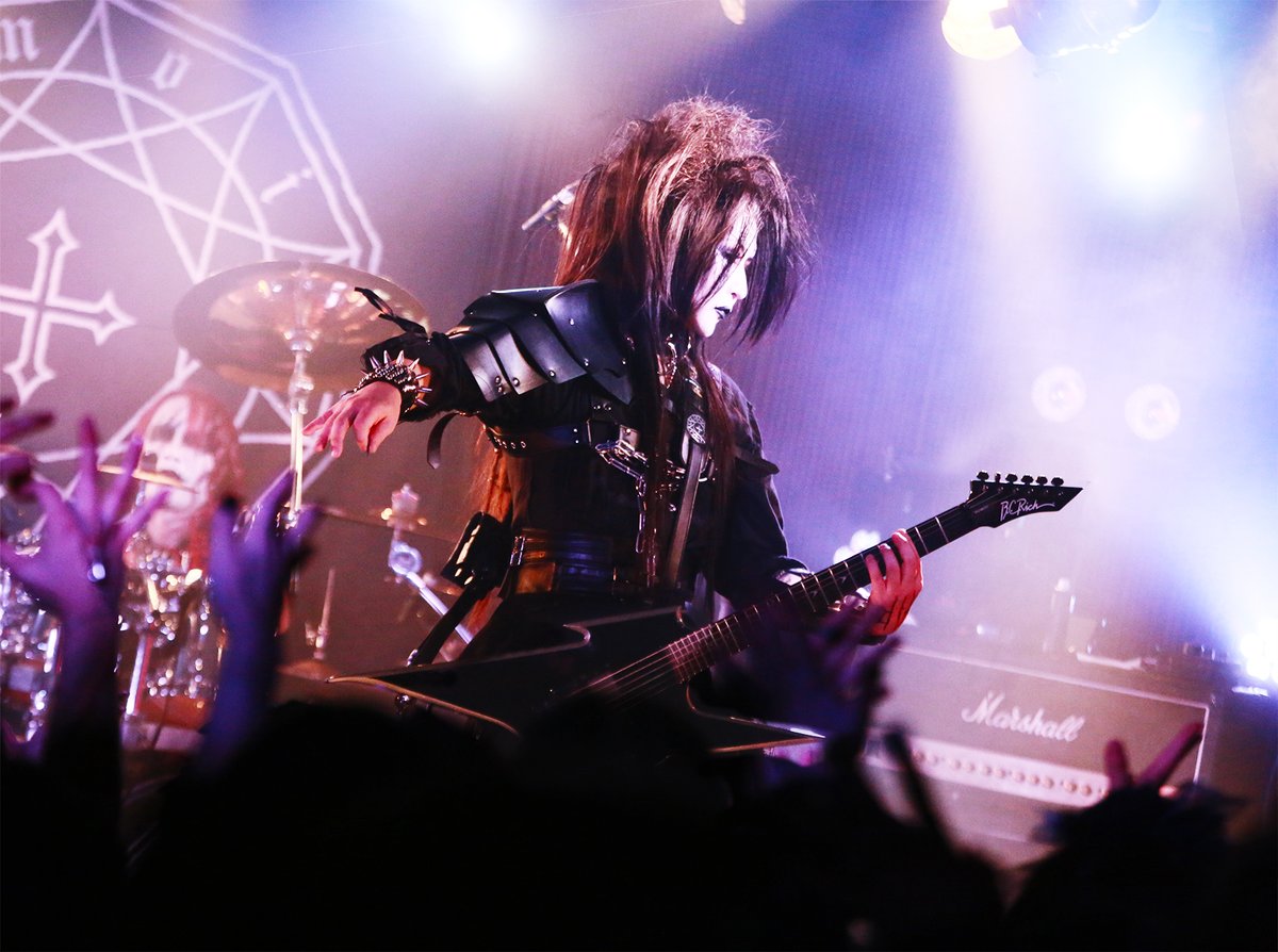 モートラック　ブラッドムーンの魅惑 ディアジオスペシャル2022 ㈴メロンブックス：モモジャン.png