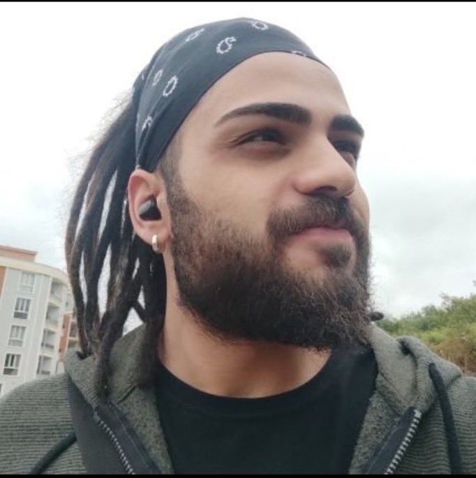 'Cumhurbaşkanına Hakaret' suçundan gözaltına alınan Kadir İpek tutuklandı.