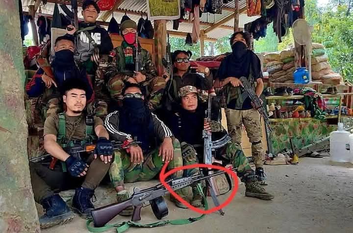 MapariMeitei18's tweet photo. Manipur Violence will end when Indian people start asking real question to Kuki Zo about their "War Funding". 
They hide behind Minority card but possessed highly sophisticated weapons. https://t.co/WsYYf9dJby