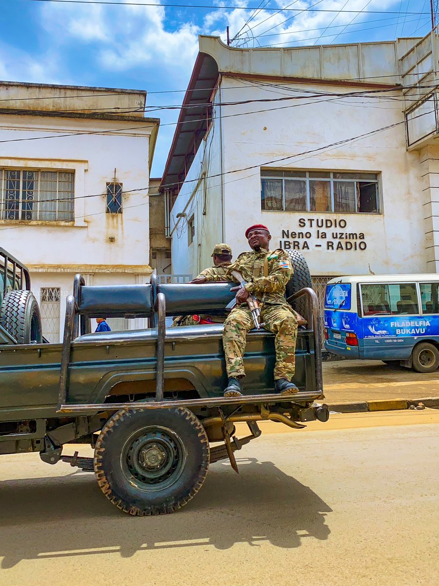 Mngnoellard11's tweet photo. 📍Bukavu - Fardc
#bukavu #explorercd #bukavuexplorer #FARDC #congo #Congo #congokinshasa #photo #photography #photographer
@congotask @Watch_FARDC @marlonluzayamo_ @FARDC_Info @FARDC_officiel @FARDC_Info @fardc_archives @ChristosMuk https://t.co/y8FCKe1nBe