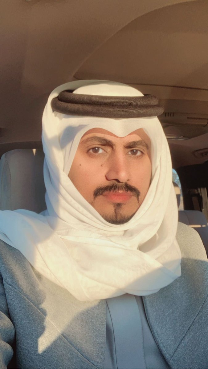 عن عزة النفس يقول فيها سعد بن هملان :

ساجنٍ من عزة النفس في صدري كلام
مـايـفـكـه جـاه أكـابـر ولا مـال أثرياء
<a href="/saad_hamlan/">سعد بن هملان</a>