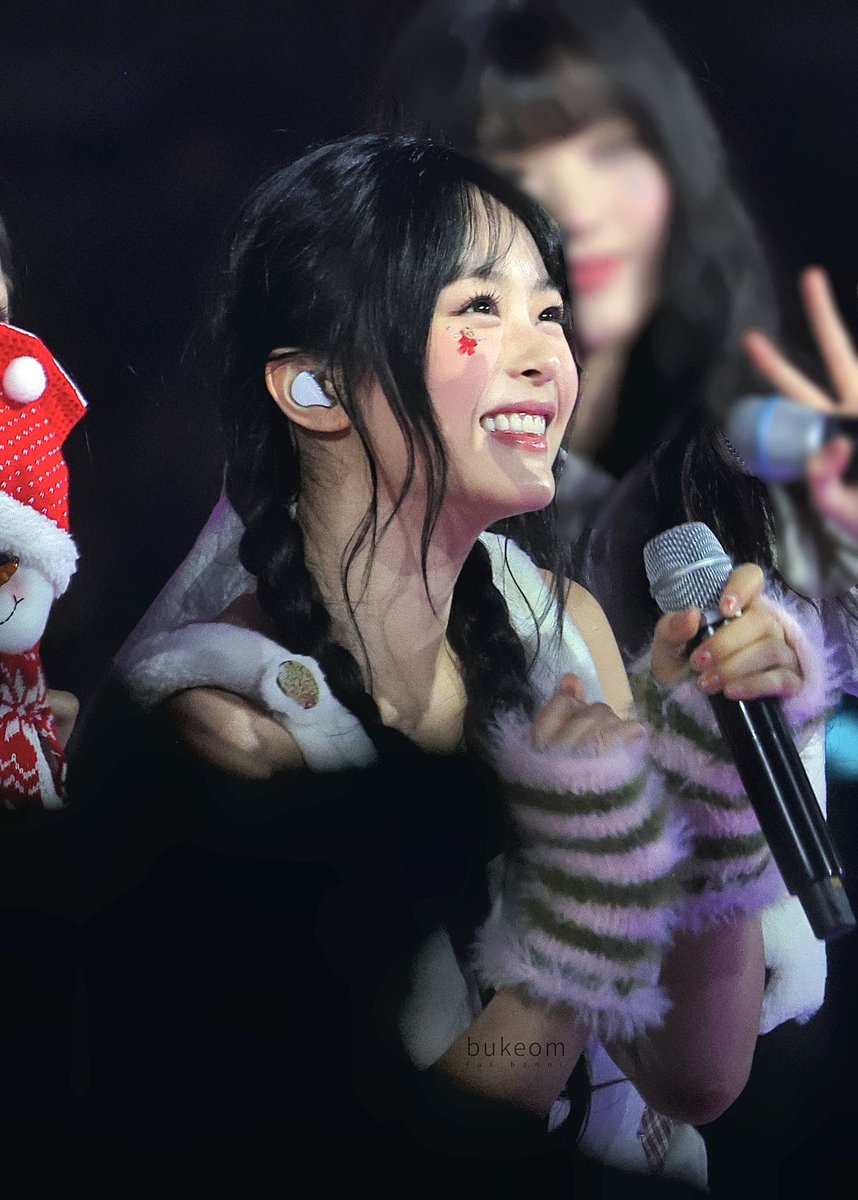 bukeom's tweet image. 241225 SBS

#NewJeans #뉴진스 #하니 #HANNI   #ハニ