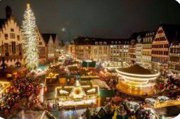 GermanyPacific's tweet image. 🎄 Did you know? German 🇩🇪Christmas traditions are full of charm and fun:
•Krampus scares naughty kids 👹
•We hide a pickle ornament 🥒 on the tree 🌲 for luck!
•The Advent calendar &amp;amp; Christmas markets? All started in 🇩🇪

#ChristmasTraditions #GermanChristmas
