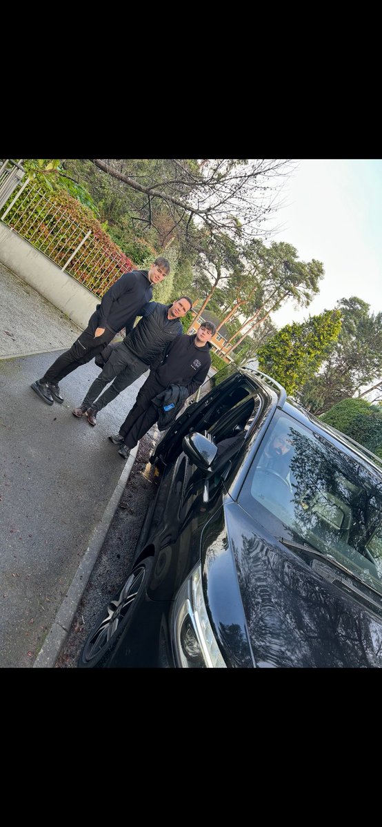 Kevin__Davies's tweet image. On my way to St Mary’s with the boys. Always loved a Boxing Day game, Saints to get their season up and running? Would be the greatest escape should they stay up, bit of hope needed. @primevideosport @SouthamptonFC @WestHam @CarltonCole1 @AngusScott @Lucas_Davies14