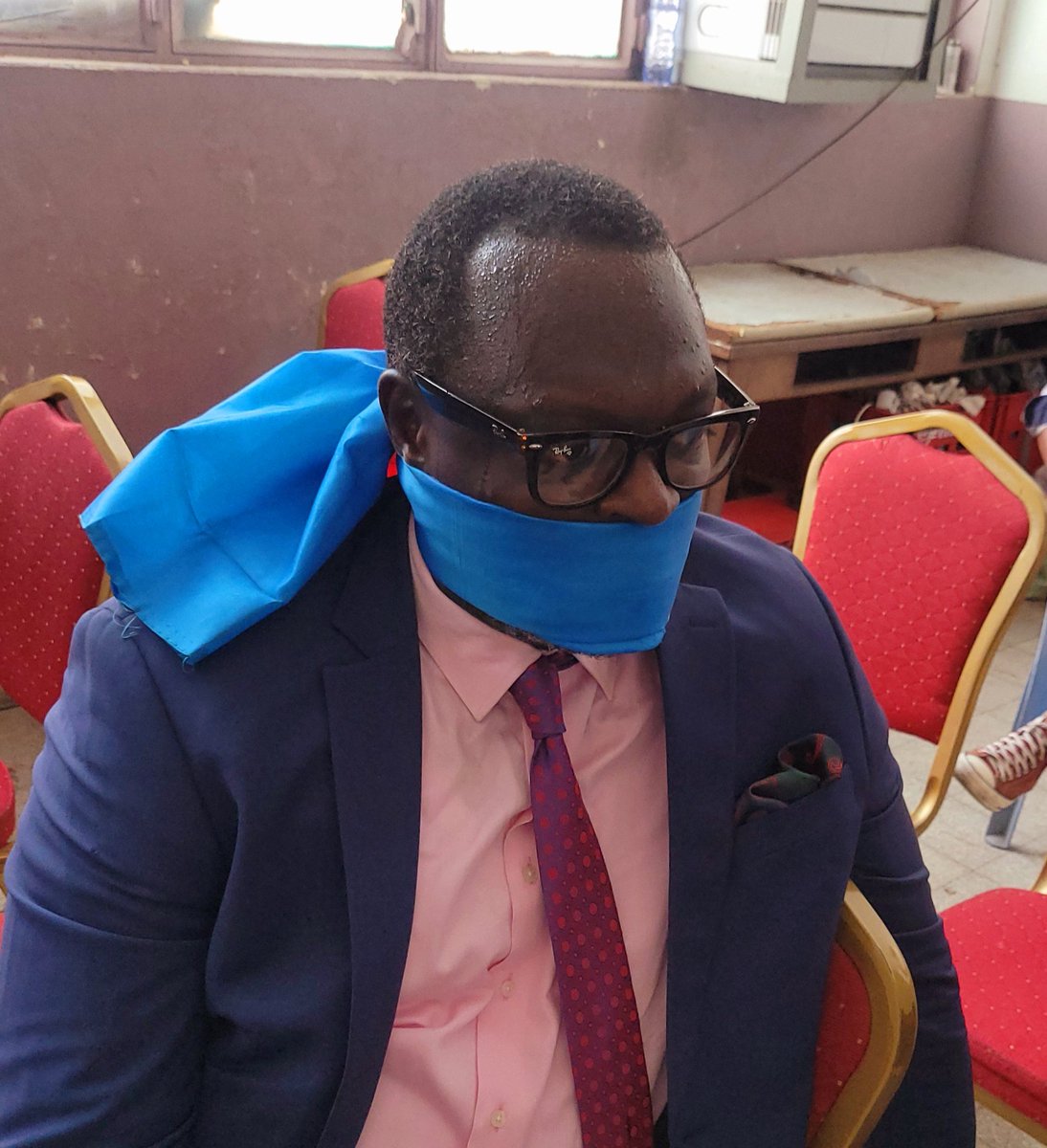 #RDCongo
@NDALAFULL victime de la loi du plus fort dans un Etat dit de droit !
Le mouvement citoyen pour la Défense de la mère patrie*PONA EKOLO* DEMANDE JUSTICE🇨🇩✊<a href="/volker_turk/">Volker Türk</a> <a href="/wembi_steve/">Steve Wembi</a> <a href="/giselle_nzeba/">Giselle Nzeba</a> <a href="/reuters/">Reuters</a> <a href="/zamba_jona50457/">Jonas Zamba</a> @DestinIkam1324 <a href="/ConstantMutamba/">Constant Mutamba</a> <a href="/ChantalChambu/">Chantal Chambu Mwavita</a>