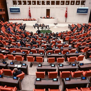 TBMM'de milletvekillerinin talepleri üzerine filtre kahve, latte ve americano servisi başladı.