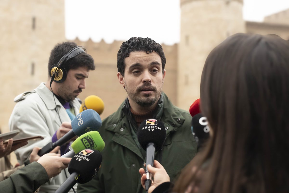 Acabo de anunciar mi candidatura a la Secretaría General del <a href="/aragonpsoe/">PSOE Aragón</a> . Creo en un partido unido, fraternal, que aúne capacidades y talento. Quiero construir de la mano de la militancia la alternativa a la derecha. Con ilusión, convicción y determinación. Un tiempo nuevo. 💪🌹