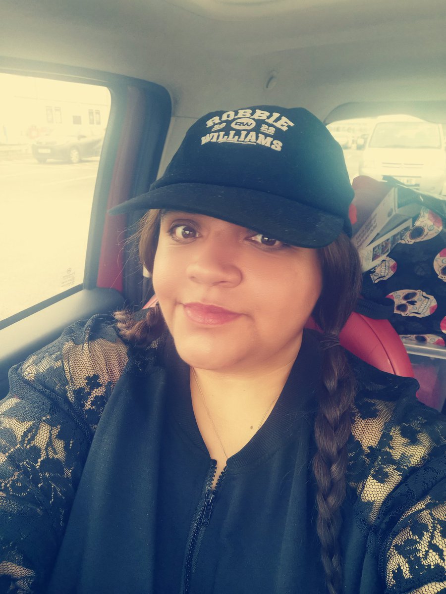 𝕋𝕋𝕊𝕀ℕℂ𝔼𝟙𝟡𝟡𝟘 😎🧔🤠🤓🐝 tweet media