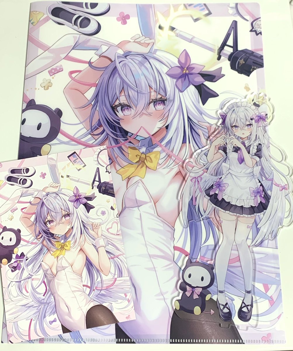 白洲アズサ(ブルアカ) 「クリアファイルちょっと青みある感じになってしまったんですが作ってみました…! コ」|れつとのイラスト