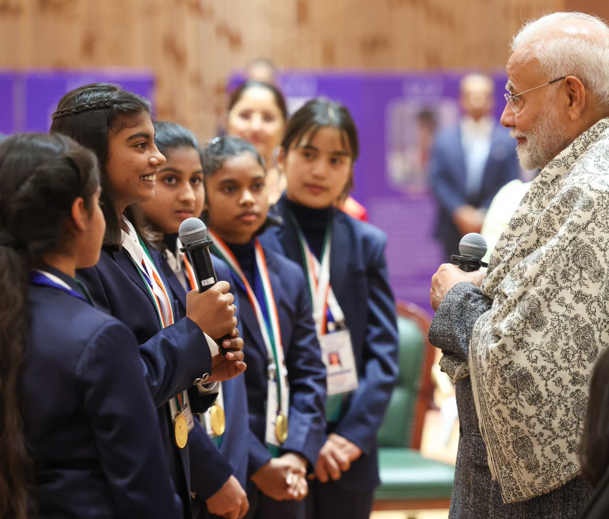 वीर बाल दिवस पर असाधारण प्रतिभा और साहस के लिए सम्मानित बच्चों से संवाद बेहद उत्साहित करने वाला है।