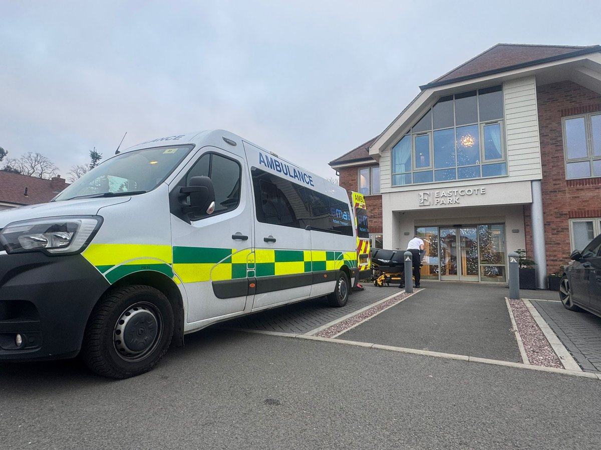 EMA Patient Transport were at <a href="/Cinnamon_Care/">Cinnamon Care Collection</a>'s lovely Eastcote Park Care Home recently, where we transferred a resident, using our care home transport services. The staff were brilliant throughout the transition!
EMA's care home transport services👇
emapatienttransport.co.uk/care-home-tran…