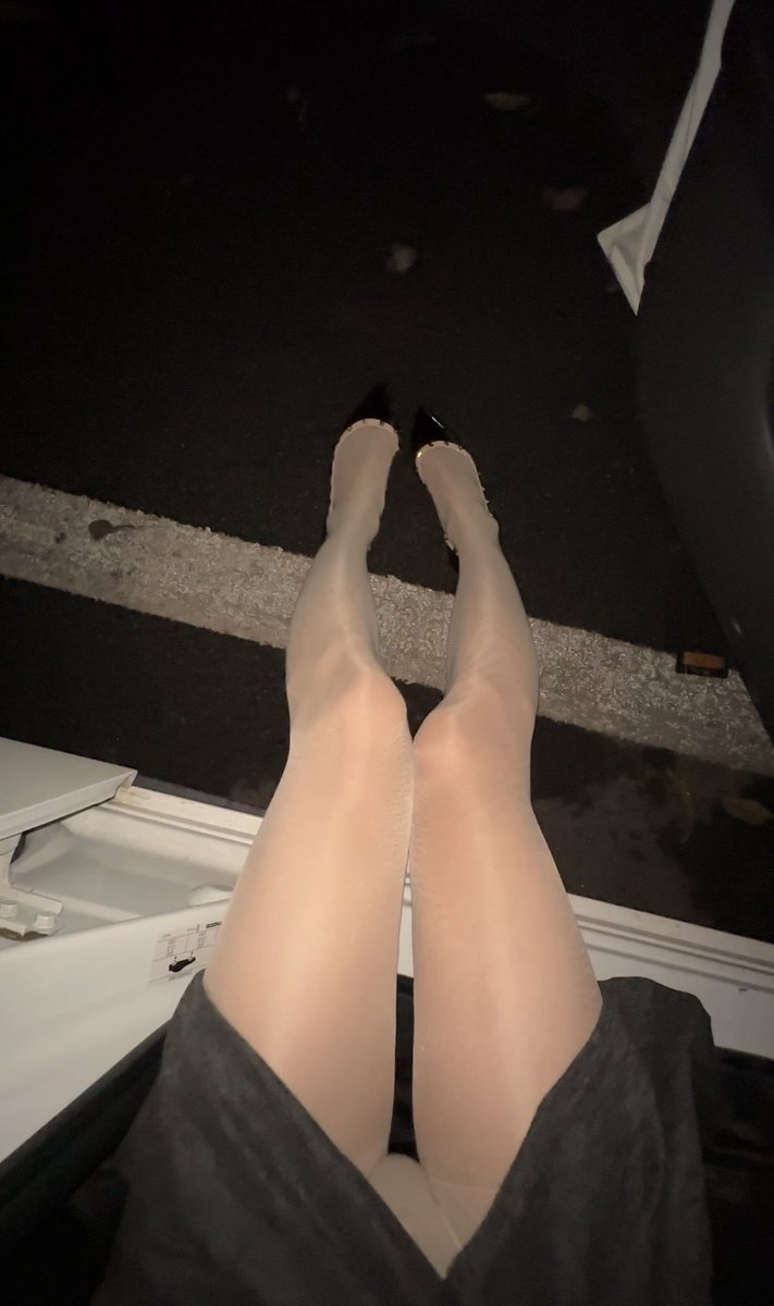 金够表～金够表～

🎅🏻㊗️大家圣诞快乐🎄

#伪娘 #变装 #女装子 #女装外出 #女装娘  #反差 #人妖 #伪娘外出 #伪娘日常 #男の娘 #变装cd #丝袜 #连裤袜 #吊带袜 #女装大佬 #cd #女装