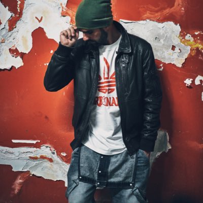 TiltedRoot's tweet photo. From the cracks rises character!
 
#Rise #UrbanVibes #adidasOriginals #StreetWear #UrbanStyle #NewProfilePic https://t.co/m6m8wHmTFw