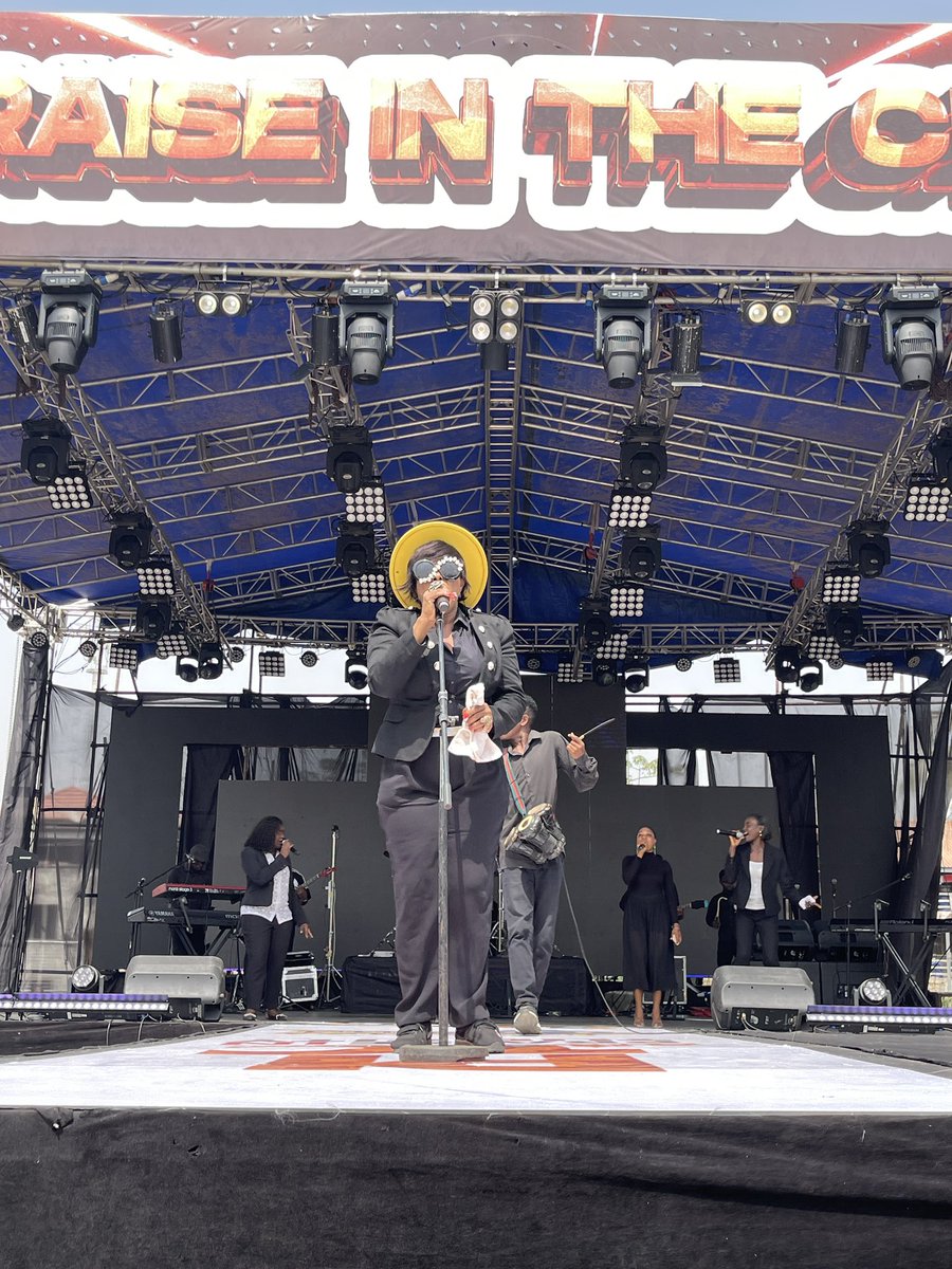 CITY1051's tweet photo. The one and only @kennysaintbrown_official š„
We are ready to INCREASE AND ABOUND Itās PRAISE IN THE CITY!šŗ
š Police College Grounds, Ikeja, Lagos
Itās PITC 2024, Be there!!!
You donāt have to pay to praiseš„
.
#PITC2024 #Praiseinthecity #PITC2024 #youdonthavetopaytopraise https://t.co/EIDWcOhHvU