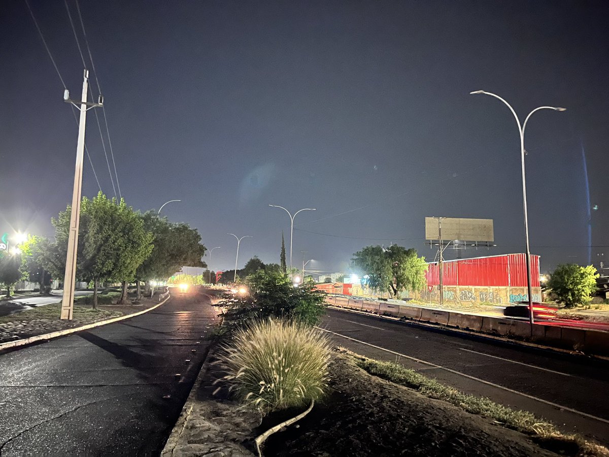ragliatim's tweet photo. En ruta Travesía tenemos más de 40 puntos de iluminación apagados. Necesitamos desde @munirancagua repararlos. Por ello es urgente que @MOPOHiggins autorice el ingreso para iluminar la totalidad de la ruta a la brevedad. 
Iluminación es seguridad. 
Seguridad debe ser prioridad! https://t.co/OxO50IO9Tk
