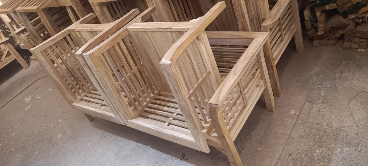 woodcraftcorner's tweet photo. Upgrade your living space with premium  WOODEN SOFA SETS from A Wood Craft Corner! 🪵✨ 
Select from raw sets and get it finished as per your requirement 
Find us at Delhi's Panchkuian Road, opposite Metro Pillar 3
Call us 📞 7210101010
#SOFA
#Furniture #SofaSet #DelhiFurniture https://t.co/9mzj66Z1qH