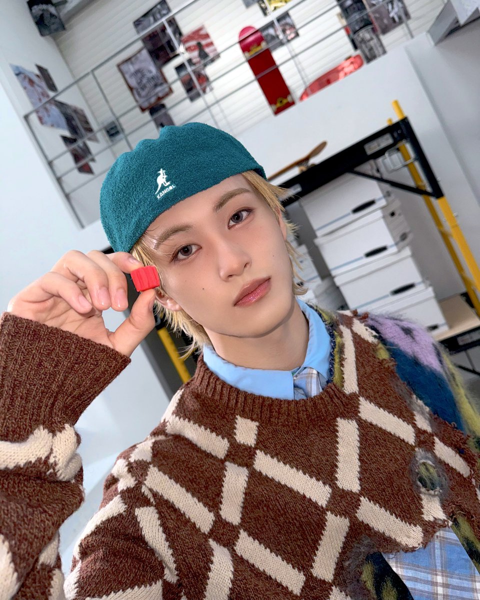 NCTsmtown_DREAM's tweet photo. cherry/chopsticks?

#MARK #JAEMIN 
#NCTDREAM https://t.co/BWcyOKxO4f