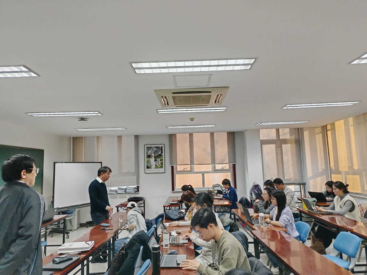 A productive visit to Peking University, interacting with Prof. Jia Jiyou's team!