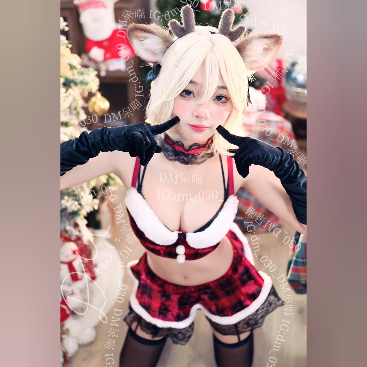 DM_030_'s tweet image. 聖誕馴鹿〔1〕
各位聖誕快樂！

更多照片請到Furuke購買⇩
furuke.com/posts/dm_030_-…

#棚拍 #merrychristmas #聖誕節 #聖誕裝 #馴鹿 #DM呆喵 #呆喵 #furuke