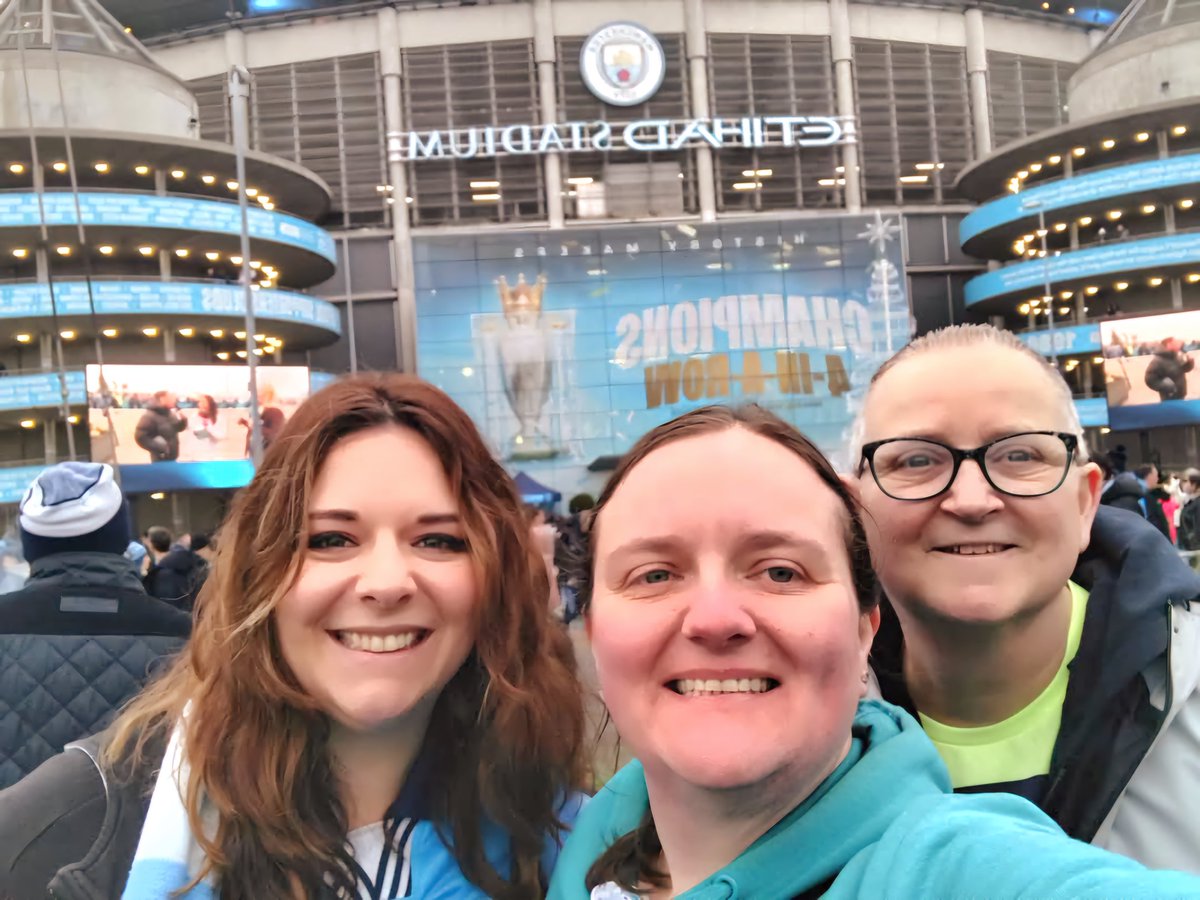 Blandie1's tweet image. It's so lovely to see our @roline_mcfc over from the USA 🩵 We do miss seeing Caroline at the #Joie &amp;amp; @ManCityWomen