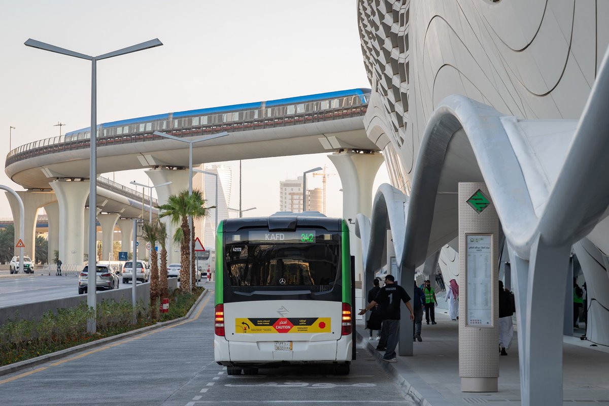 عداد مشاريع الرياض tweet media