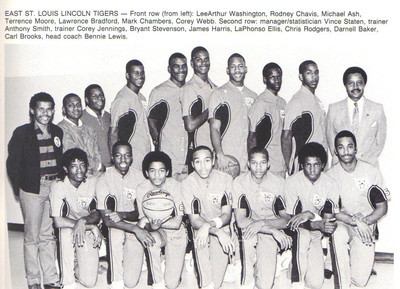 As a high school player, <a href="/PhonzLovesHoops/">LaPhonso Ellis</a>  led East St. Louis Lincoln High School to Illinois Class AA boys' championships in 1987 and 1988. In the state title game in 1987, <a href="/PhonzLovesHoops/">LaPhonso Ellis</a> scored 27 points and grabbed 10 rebounds.