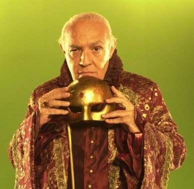 BeijodoVampiro's tweet photo. Luto de Ator (1944 - 2024)! Que notícia tristeza!!! Acaba recebendo o ator Ney Latorraca faleceu ao 80 anos foi hoje é dia 26 de dezembro pela manhã no Rio, sinto muito por conta de um câncer de próstata e sepse pulmonar, ele não resistiu. 😔 Descanse em paz por ele 🕊🖤. https://t.co/sWrjLt0Il8
