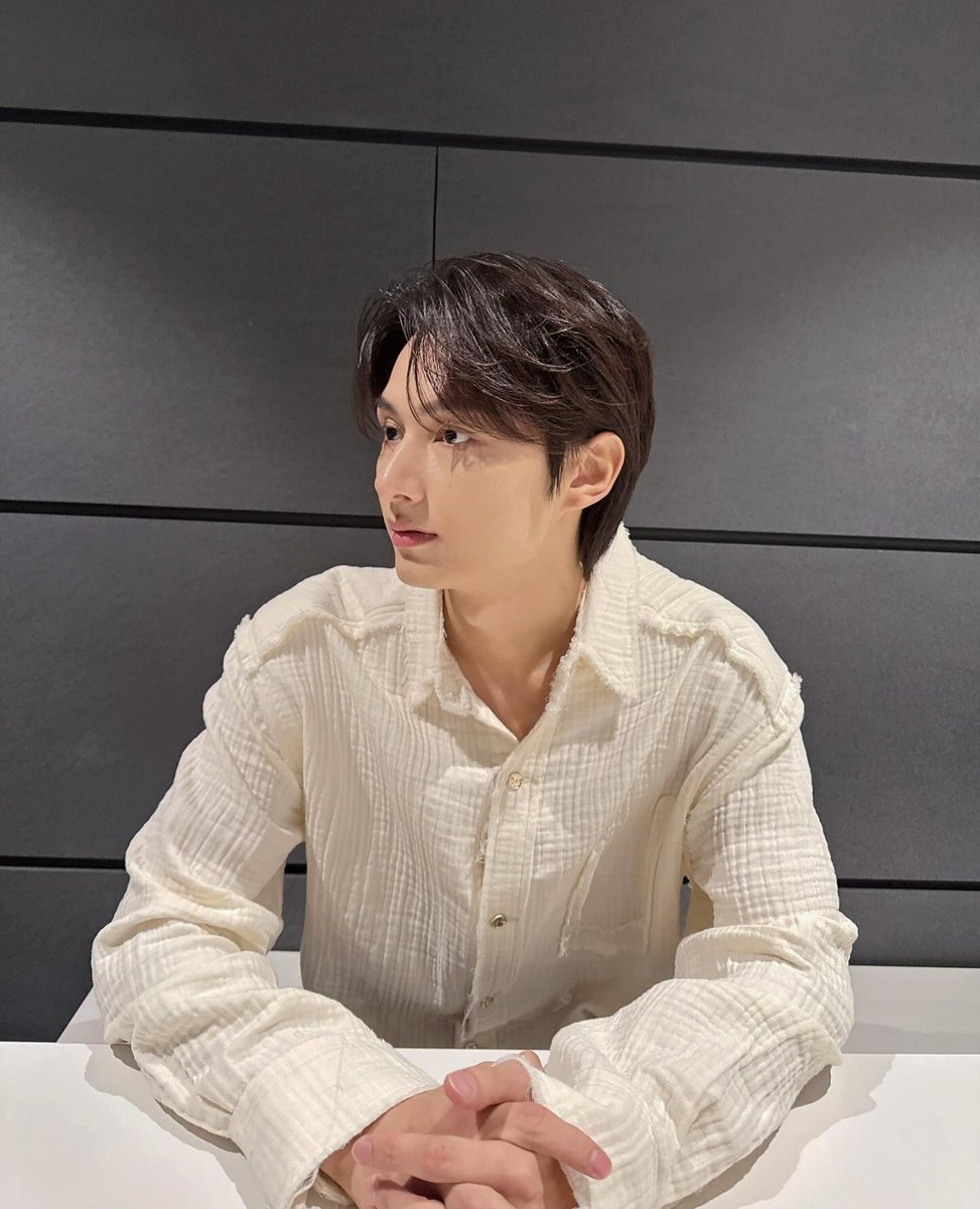loverwonui's tweet photo. our hardworking junhui ๐ฅน i missed you
JUNHUI APPRECIATION DAY
#JunhuiYouAreTheBest
#OurSingerActorJunhui
#์ค #ๆไฟ่พ @pledis_17 https://t.co/NrmCUO2DWP