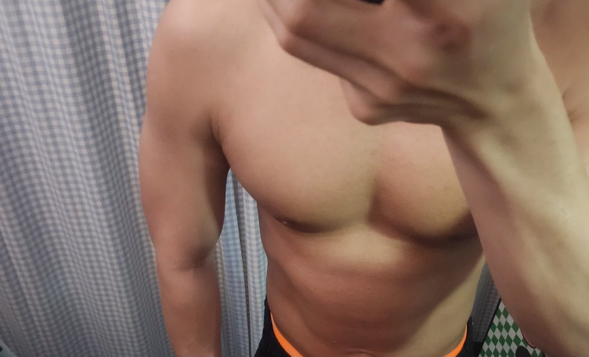 <a href="/Tang_shop1029/">탱샵</a> 
안아프게 잘생왁서님이 해주셨어요 ㅋ
뱃살은애교