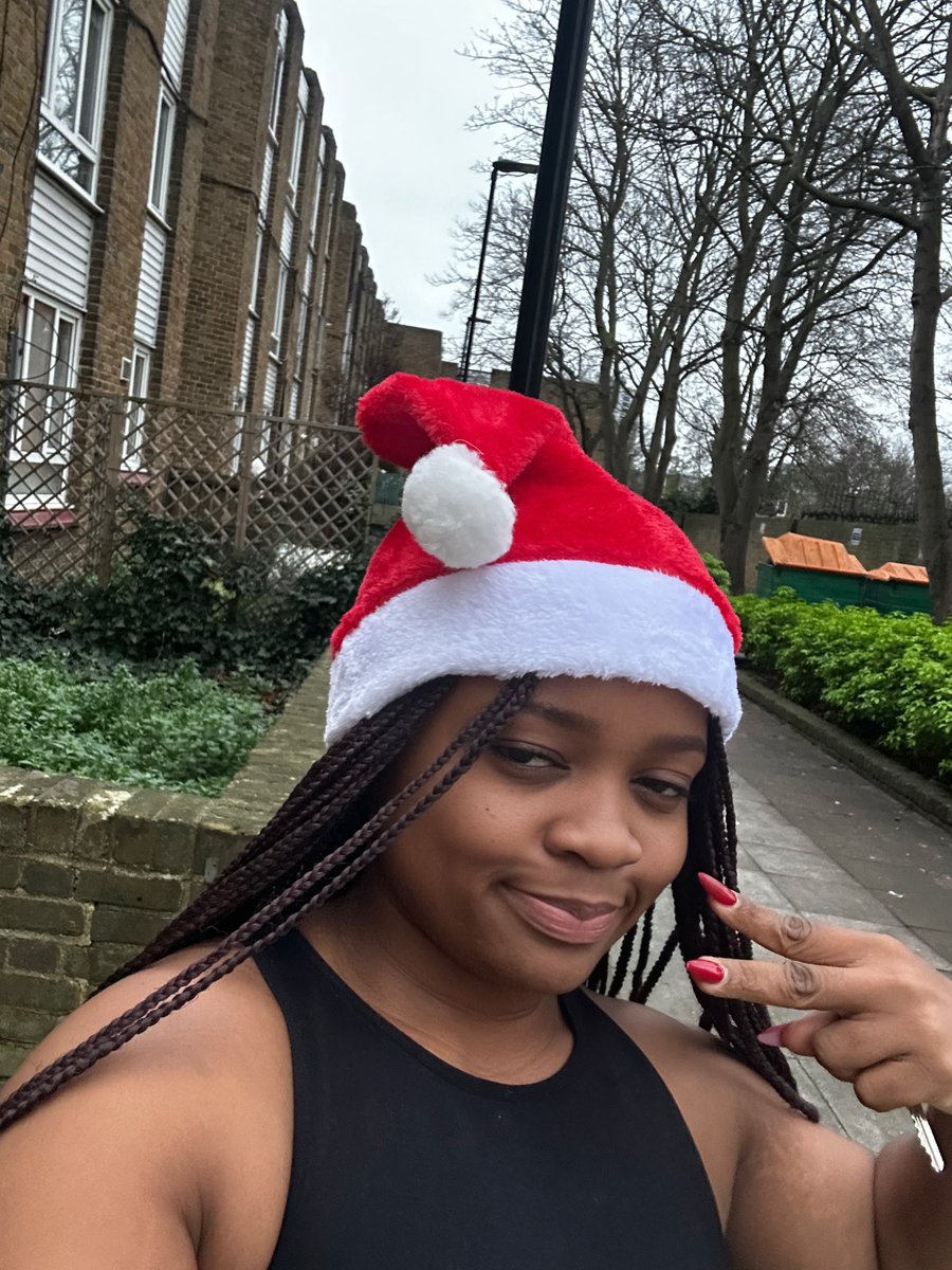 SavvyRinu's tweet image. In the mood of the season 🤶