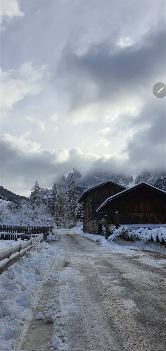 HannaPappalardo's tweet image. #MeravigliedItalia #AltoAdige 
#ValdiFunes #Lippmöshof