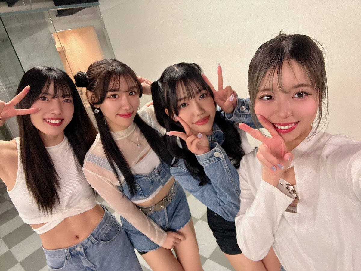 SPYSHE_official's tweet photo. ✔12.26 単独公演
 #PLUSWINHALL_南堀江 

南堀江での公演は今日が最後でした💫
Hunterの応援があったから SPYSHEは
ステージに立つことができました。
今まで沢山足を運んでくださった皆さん
本当にありがとうございました!!

 #SPYSHE https://t.co/qxwxP98X0v