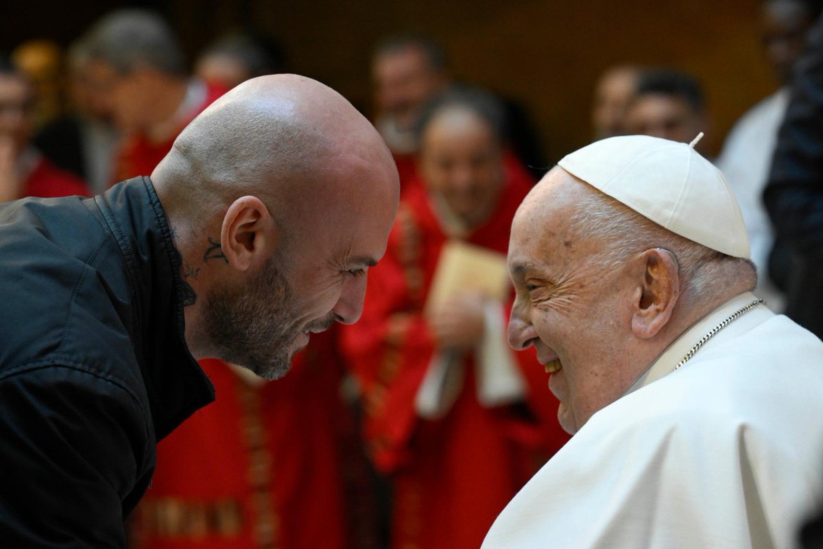 Throw open the doors of your heart. Everyone knows how to do it. Everyone knows whether their door is closed or half-closed. I wish you a great Jubilee. #Jubilee2025
vatican.va/content/france…