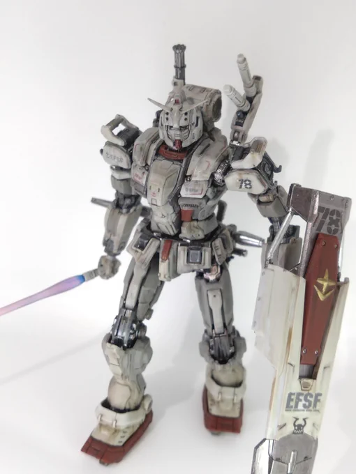 ガンダムEXできためっちゃ汚したけどよく考えたらこの子新型機だったな 