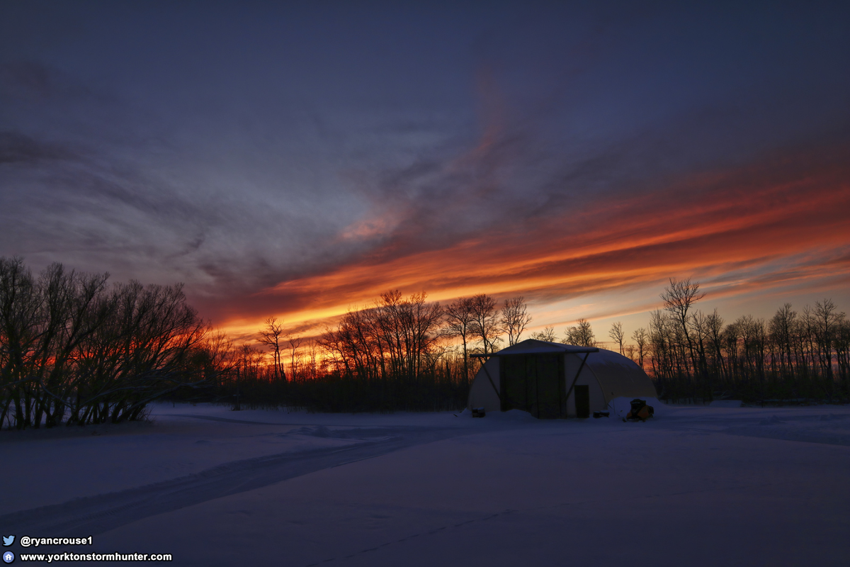 Beautiful #Sunset on #Christmas evening, East of #Yorkton !
#stormhour #storm #thunderstorm #NaturePhotography #ThePhotoHour #natgeoyourshot #photooftheday #BeautifulWorld #exploresask #wxtwitter #stormchasing #weather #skstorm