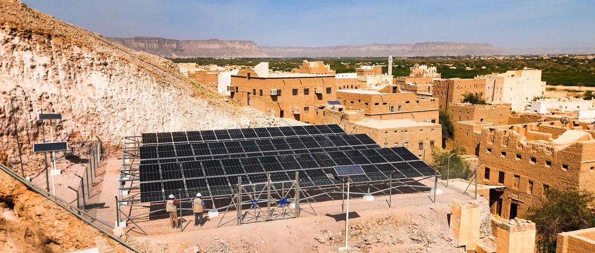 UNOPS_Yemen's tweet photo. Over 122,400 people will have access to clean #water in Qamudah, Hadhramaut. The water well is one of  200 pumping systems in Yemen that have been powered by #SolarEnergy, thanks to funding from @WBG_IDA &amp; UNOPS implementation of Yemen Emergency Electricity Access Project phase 2 https://t.co/egkNG5XmmB