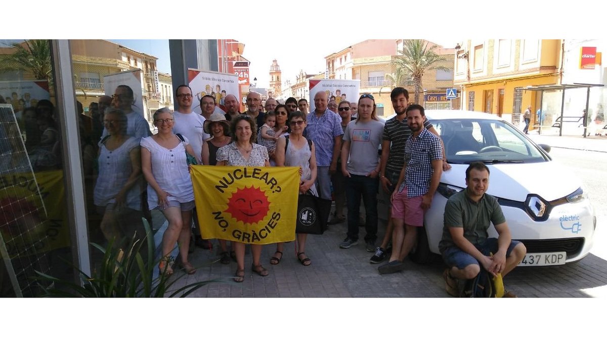 Feliz año nuevo!!!
#MovilidadCompartida
<a href="/REScoopEU/">REScoop.eu 🦋 Follow us on Bluesky @rescoop.eu</a>