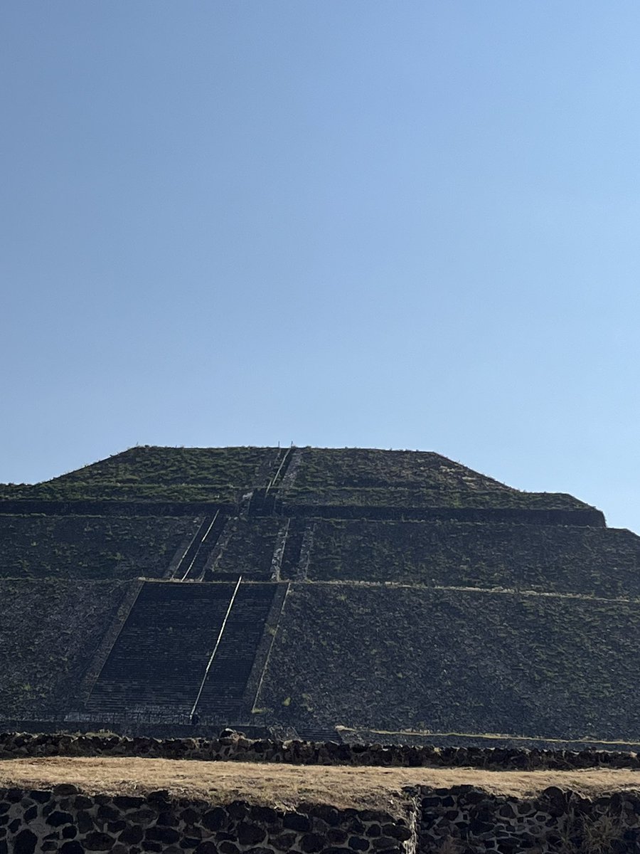 knicknack1's tweet photo. #Teotihuacan #Mexico https://t.co/tudCWm67qV