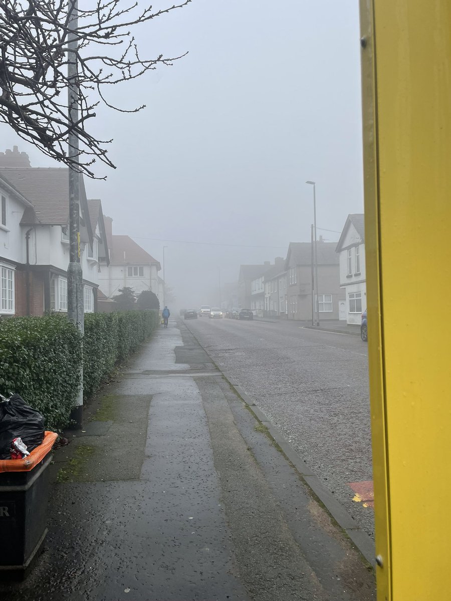 JulieCarve46022's tweet photo. Miserable misty day in Wirral #mistyday https://t.co/UbxmHy6vrS