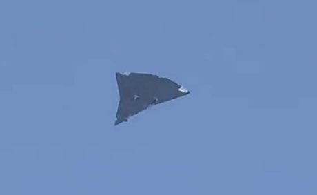 GlobeEyeNews's tweet image. BREAKING:

China's next 6th-Generation Fighter Jet successfully made its first flight today.