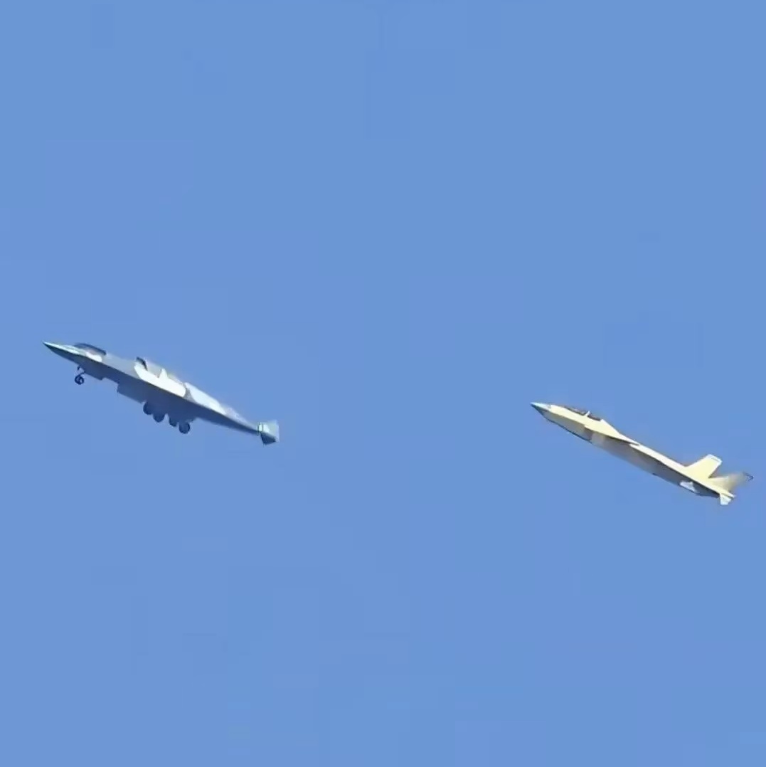 haojun4231's tweet photo. #BreakingNews‌: China’s next-generation (6th-gen) fighter jet made its first flight today at Mao Zedong's birthday.@clashreport https://t.co/6bb3nbHtOH