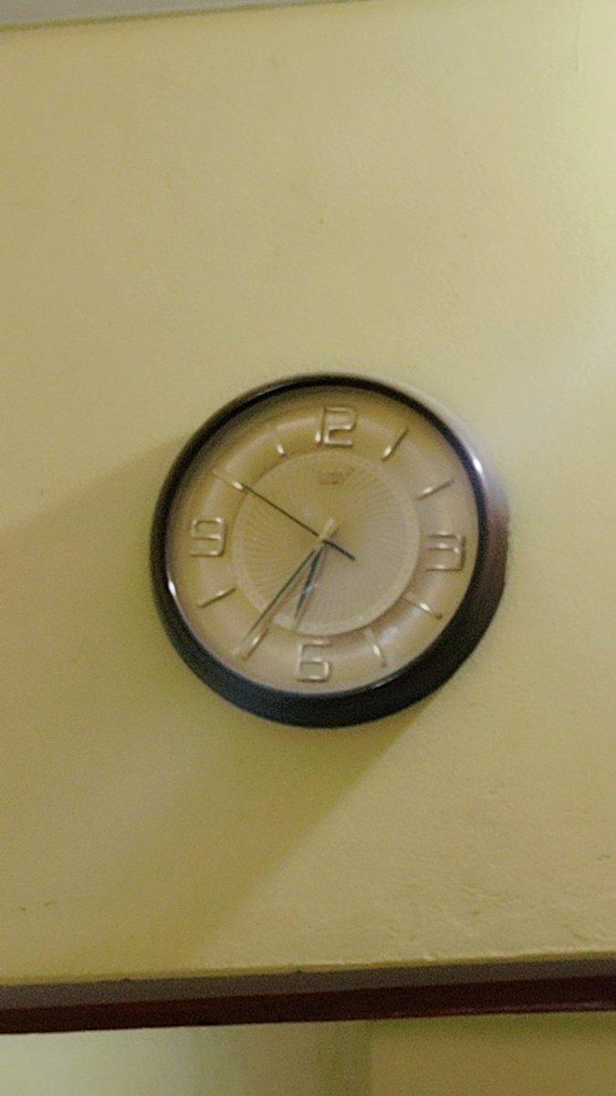 alhadladki000's tweet image. जो कुछ आपके सामने हो 
उसको पोस्ट करें  
#घड़ी 🙂