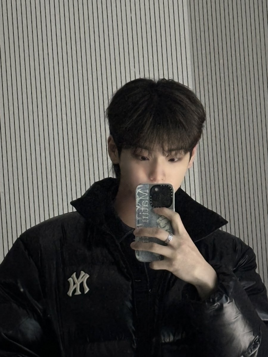 82Message's tweet photo. [#도누니]
🤍🖤

#82MAJOR #82메이저 #에이티투메이저
#김도균 #KIMDOGYUN https://t.co/ytjBeIpwRF