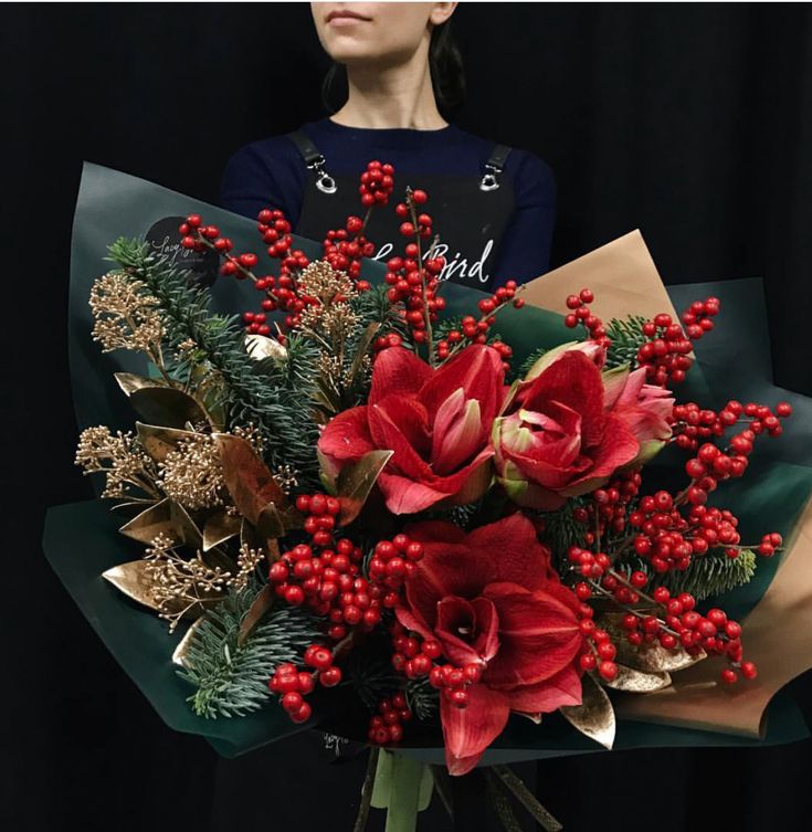A large winter bouquet was delivered to @CamilleThePsych early this morning.

'𝘓𝘰𝘷𝘦, 𝘒𝘭𝘢𝘶𝘴'